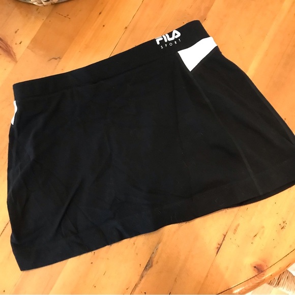 ▪️FILA SPORT Black Skort - Picture 1 of 6